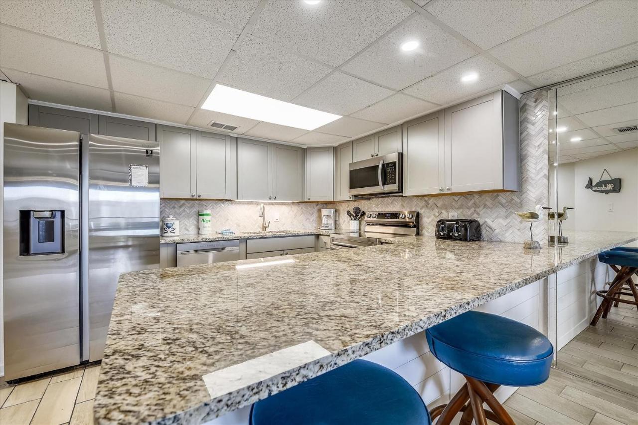 Sugar A6-lovely 4 Bedroom 3 Bath Condo, Sleeps 11, Free Chairs 2021! Apartment