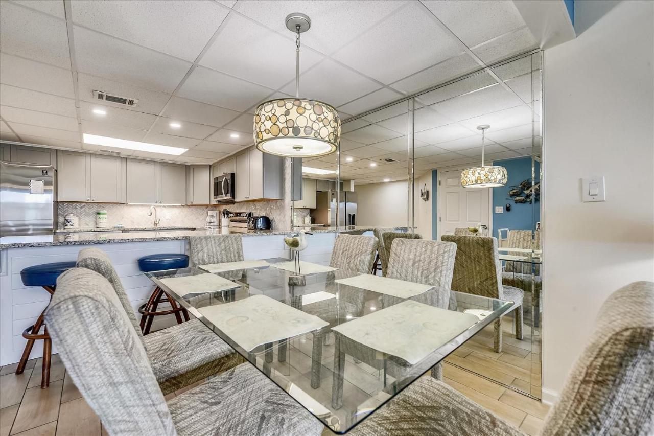 Apartment Sugar A6-lovely 4 Bedroom 3 Bath Condo, Sleeps 11, Free Chairs 2021! Panama City Beach