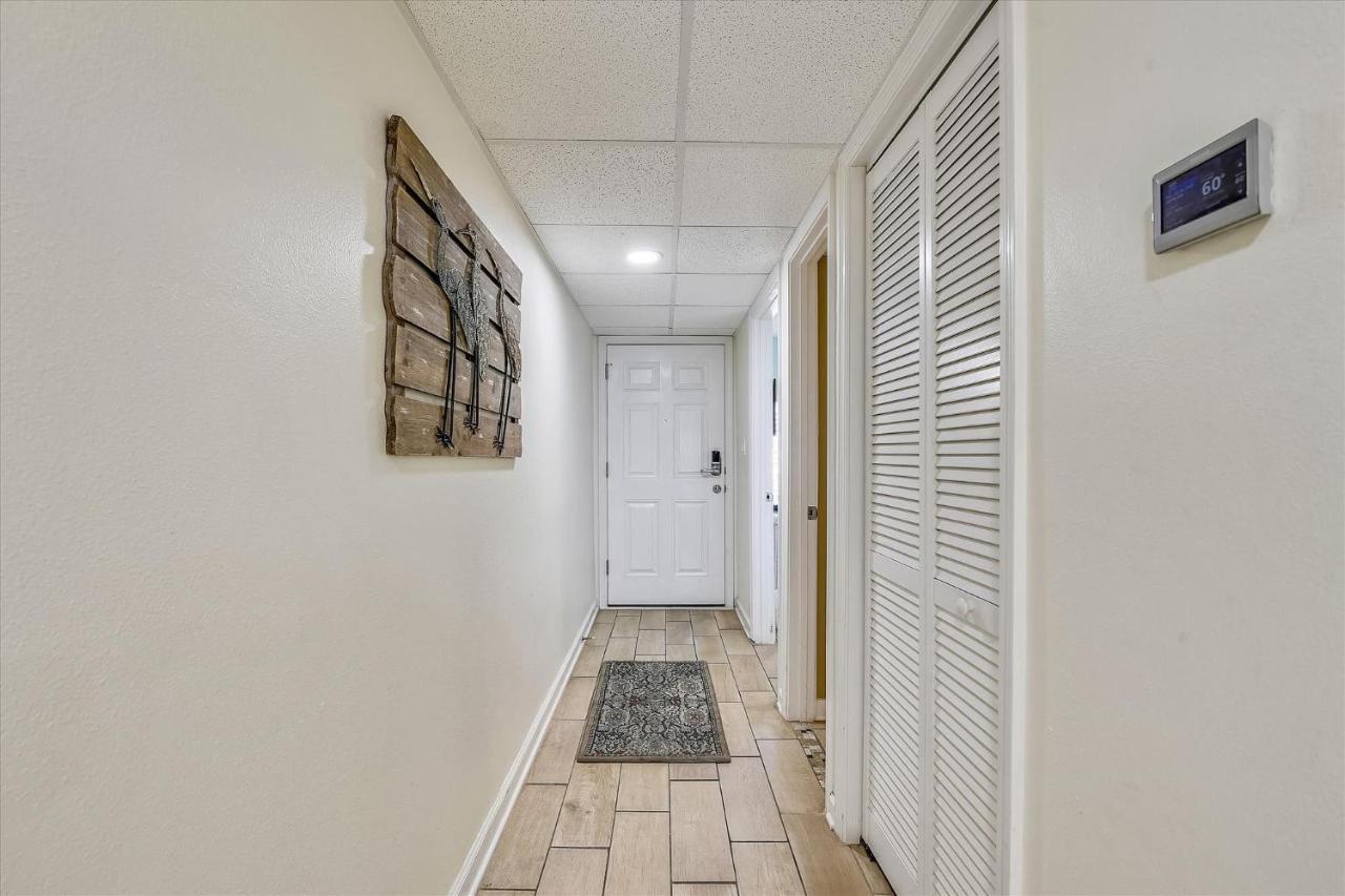 Sugar A6-lovely 4 Bedroom 3 Bath Condo, Sleeps 11, Free Chairs 2021!