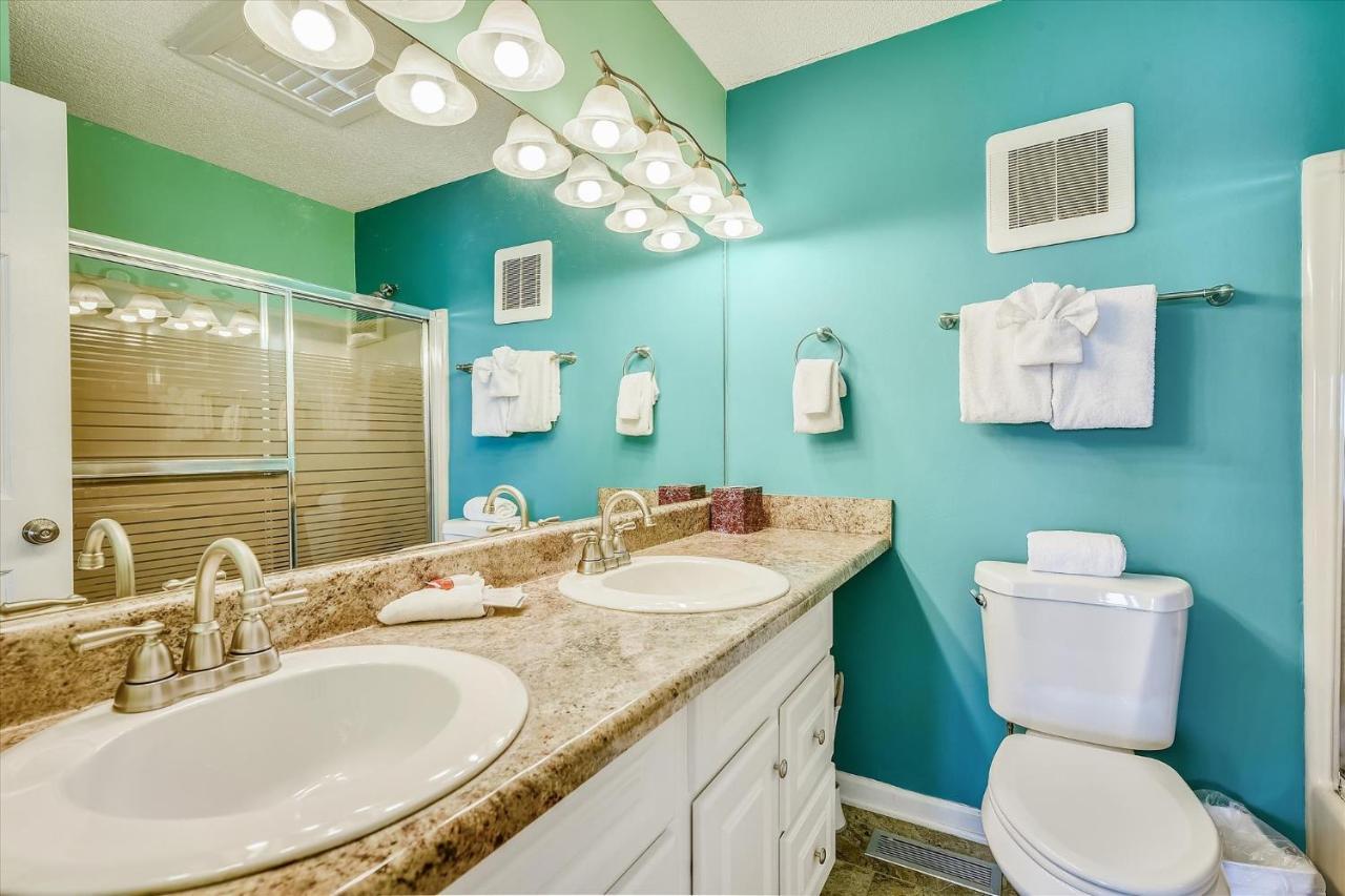 Sugar A6-lovely 4 Bedroom 3 Bath Condo, Sleeps 11, Free Chairs 2021! * Panama City Beach