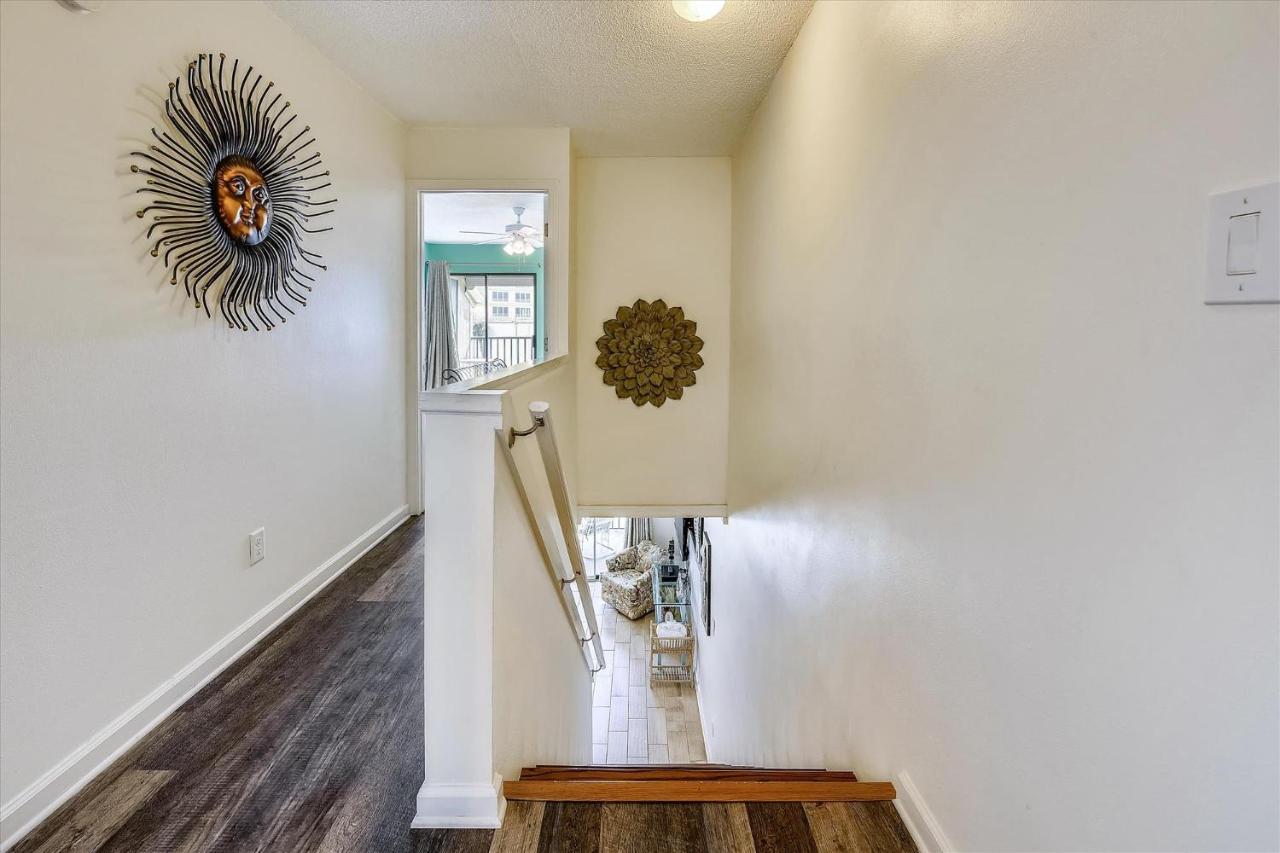 Sugar A6-lovely 4 Bedroom 3 Bath Condo, Sleeps 11, Free Chairs 2021!